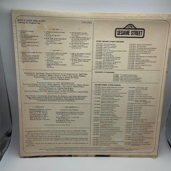 Vintage Sesame Street Vinyl Ernie and Bert Sing-Along LP Record Album - Picture 7 of 15